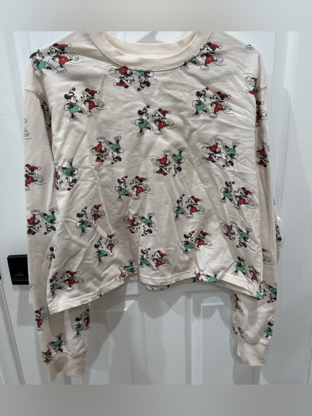 Disney Mickey Minnie Mouse Ice Skating Sweatshirt Womens 2XL Cropped Holiday